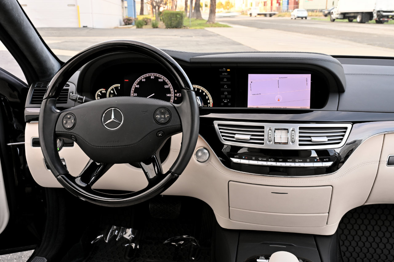 Used 2008 Mercedes-Benz S 550 image 29