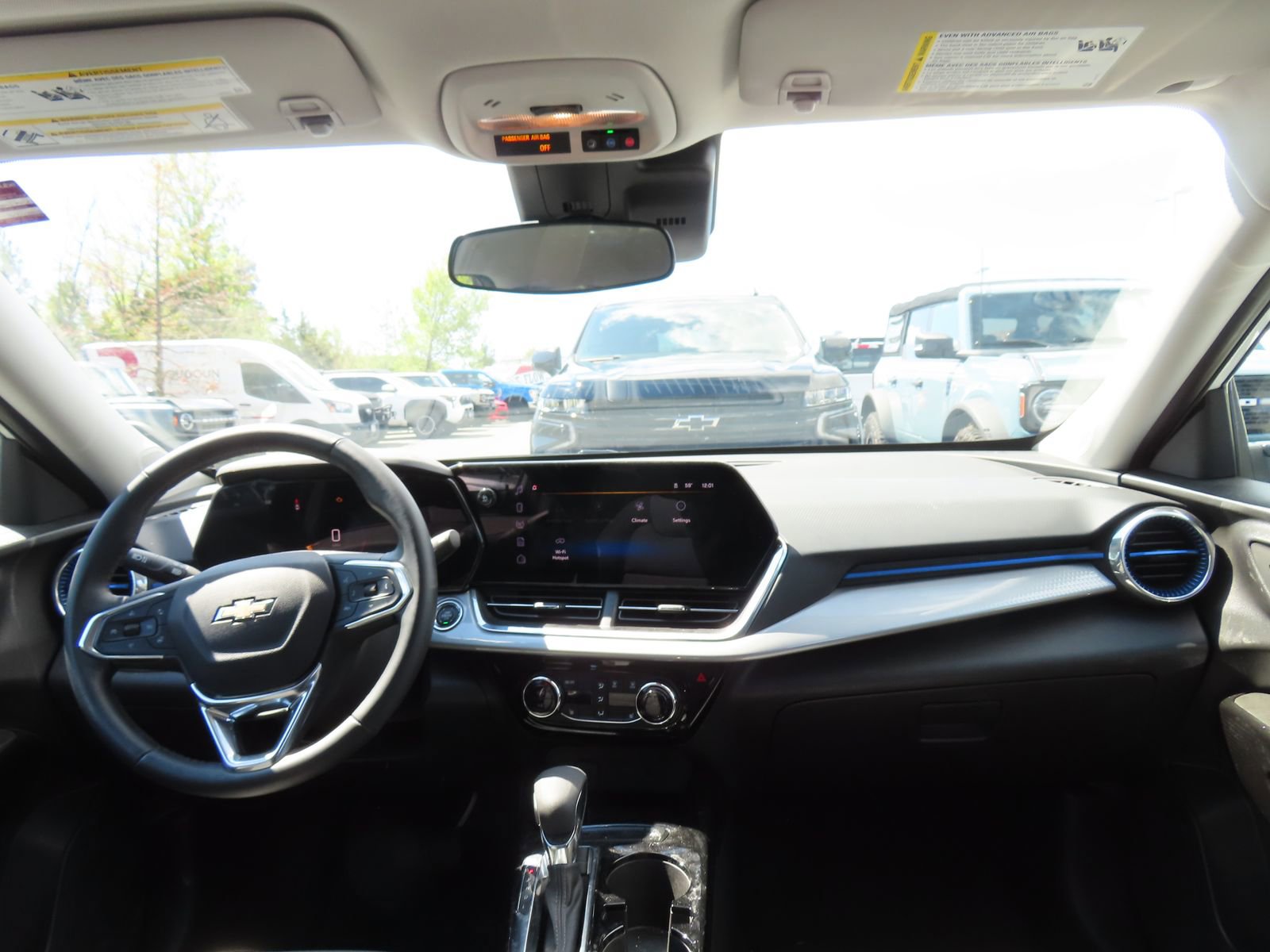 Used 2024 Chevrolet Trax LT w/ Driver Confidence Package image 15