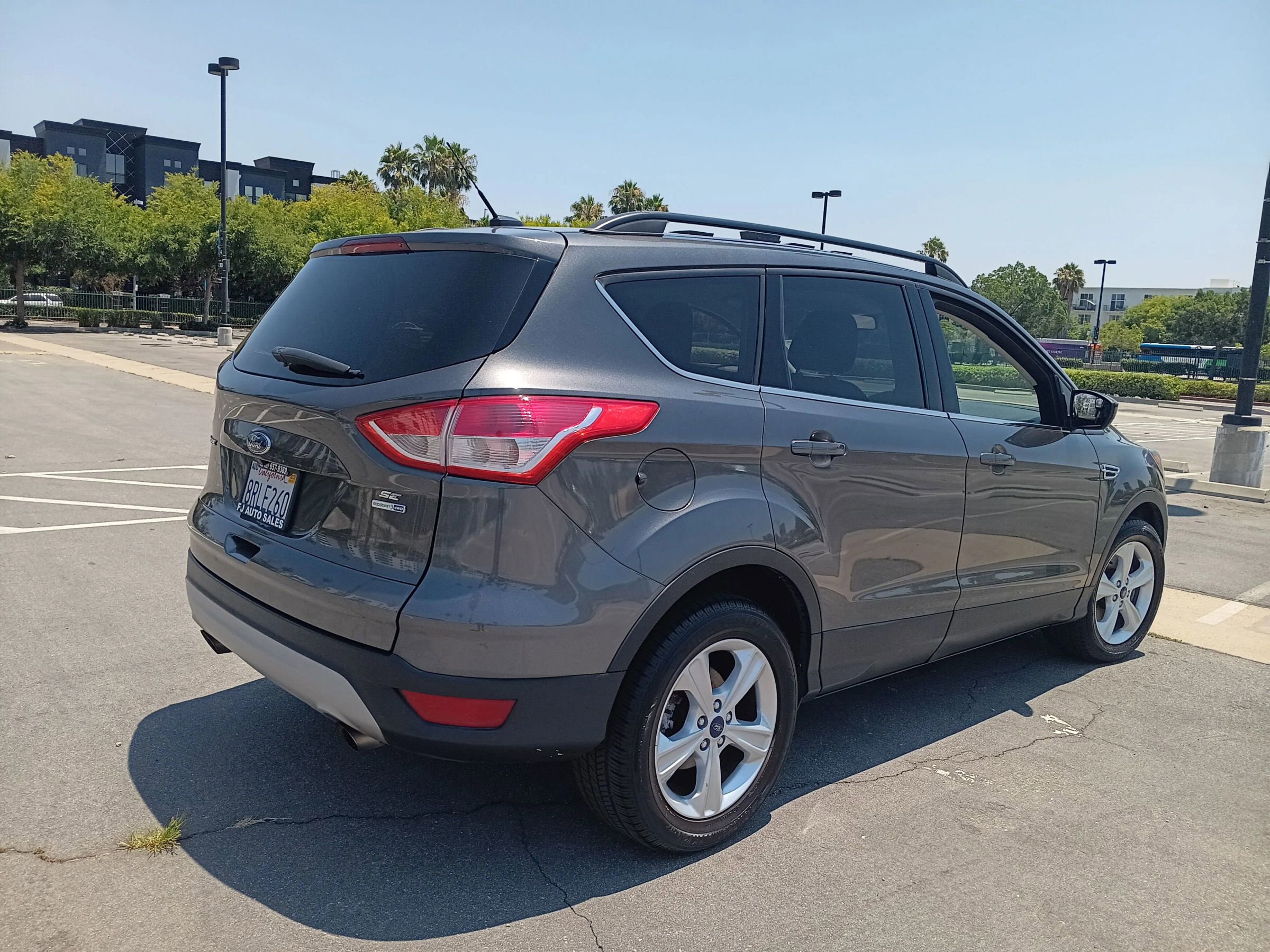 Used 2016 Ford Escape SE image 8