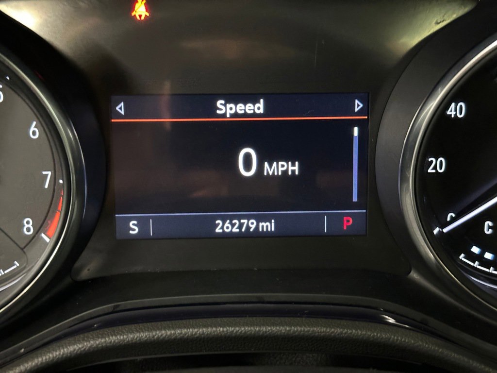 Used 2023 Buick Encore GX Essence w/ Experience Buick Package image 11