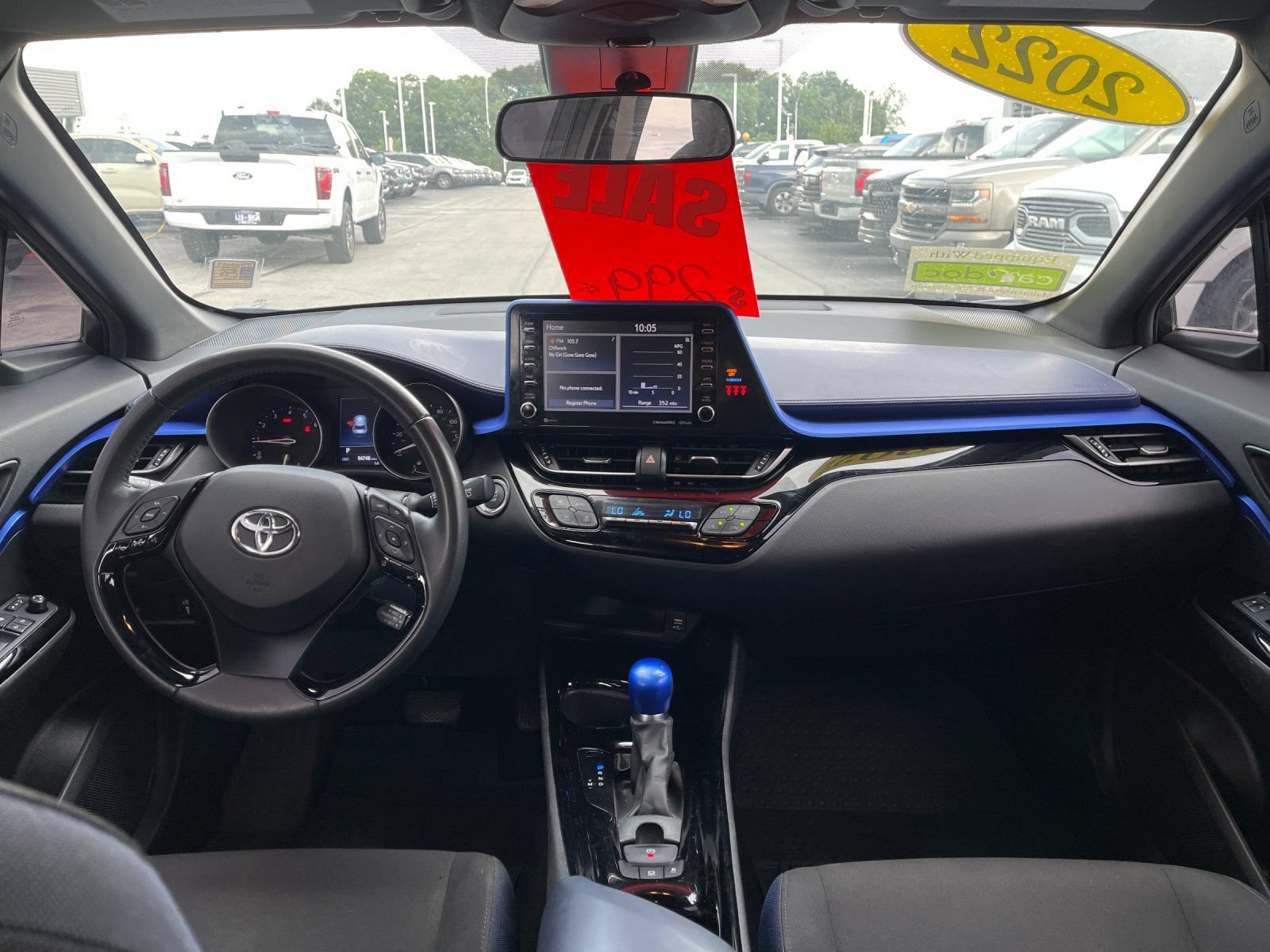 Used 2022 Toyota C-HR XLE FWD image 15