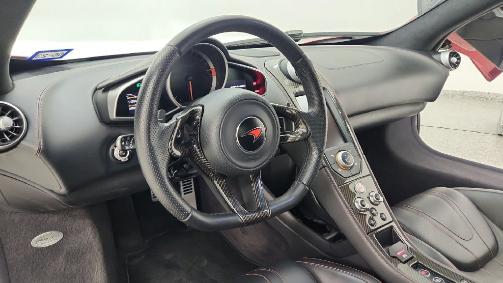 Used 2012 McLaren MP4-12C Coupe RWD image 38