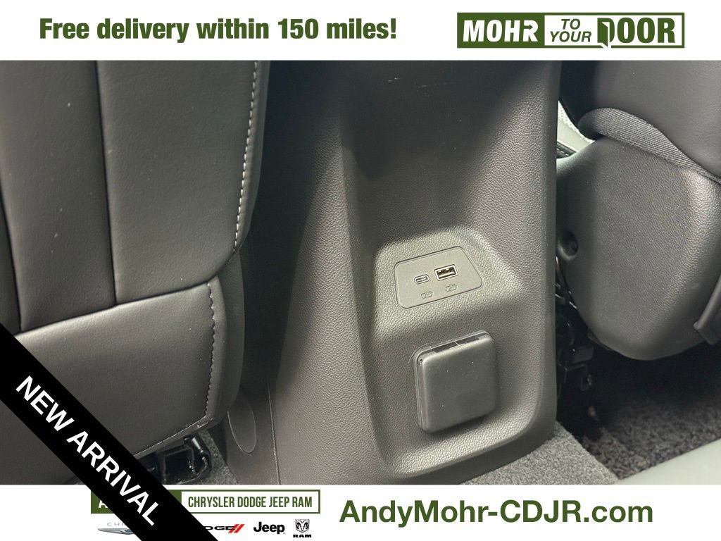 Used 2024 Buick Envision Avenir image 31