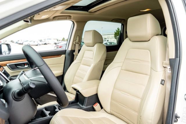 Used 2018 Honda CR-V Touring image 14