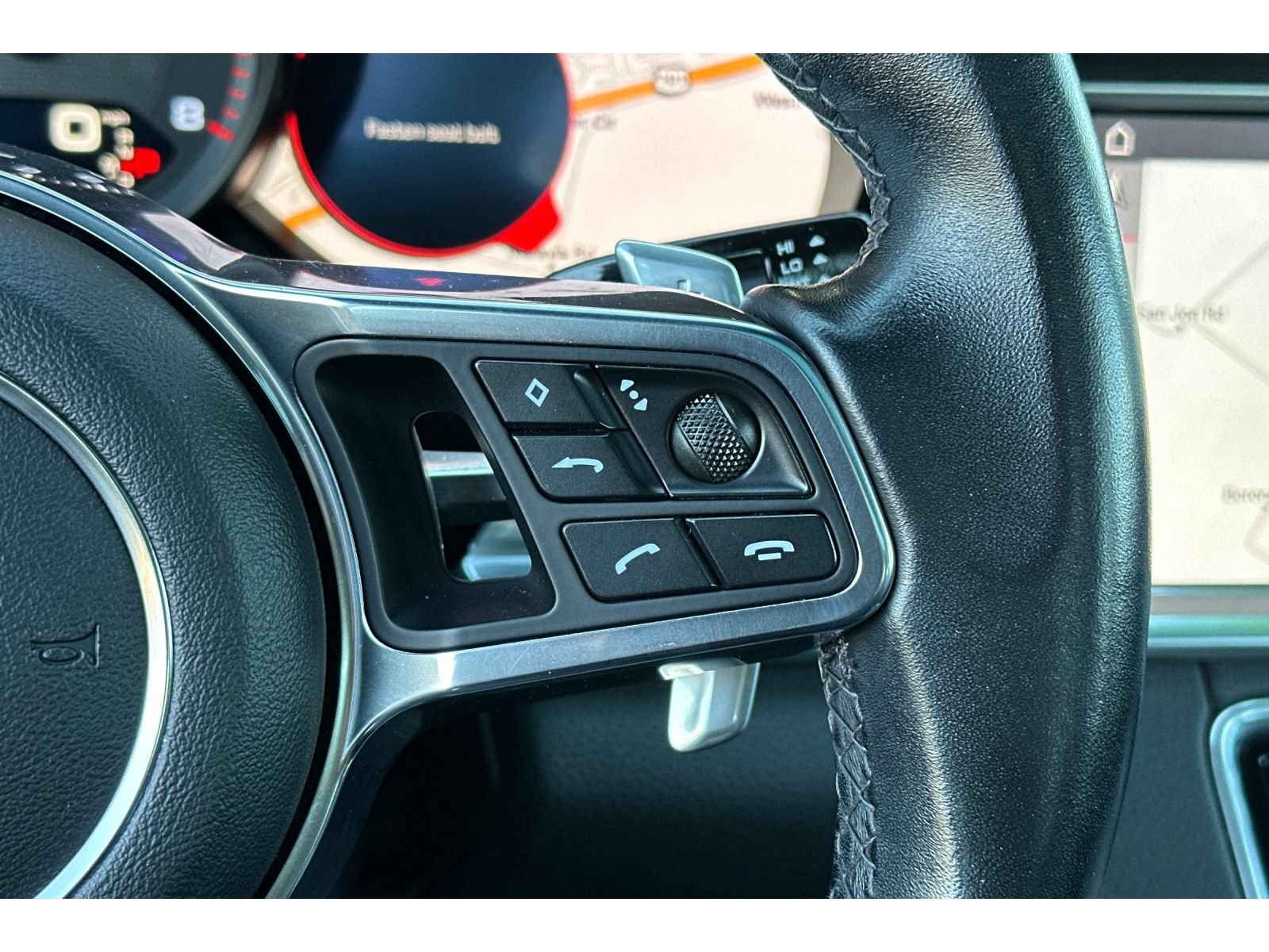 Used 2019 Porsche Panamera 4 AWD/4WD image 28