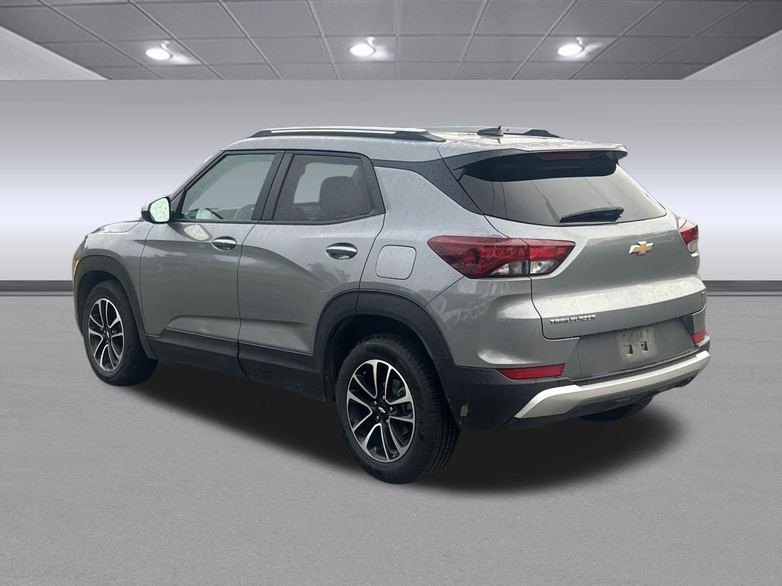 Used 2025 Chevrolet TrailBlazer LT FWD image 5