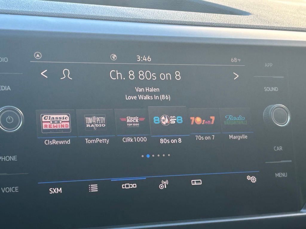 Used 2023 Volkswagen Taos SE image 15