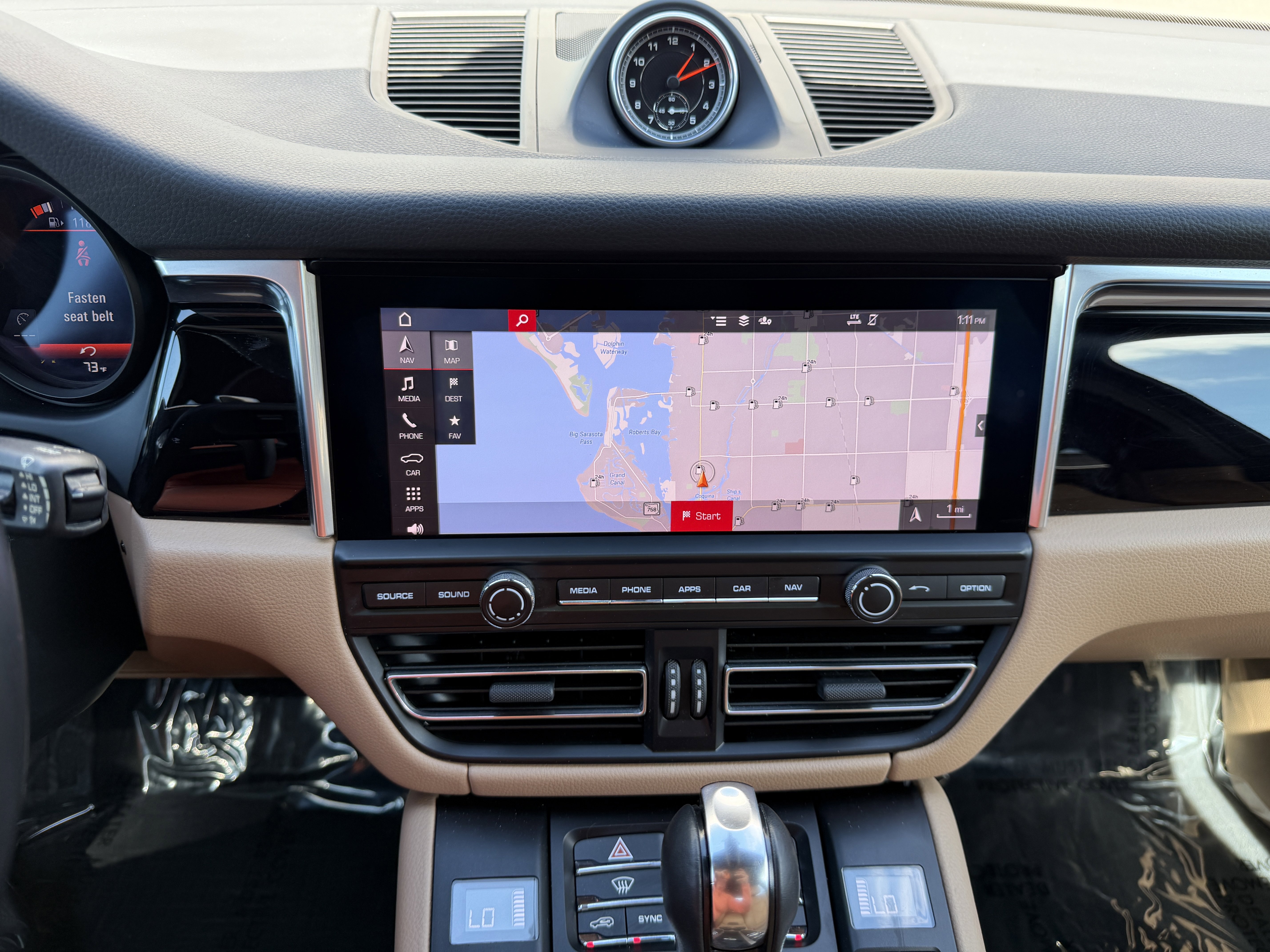 Certified 2021 Porsche Macan S image 27