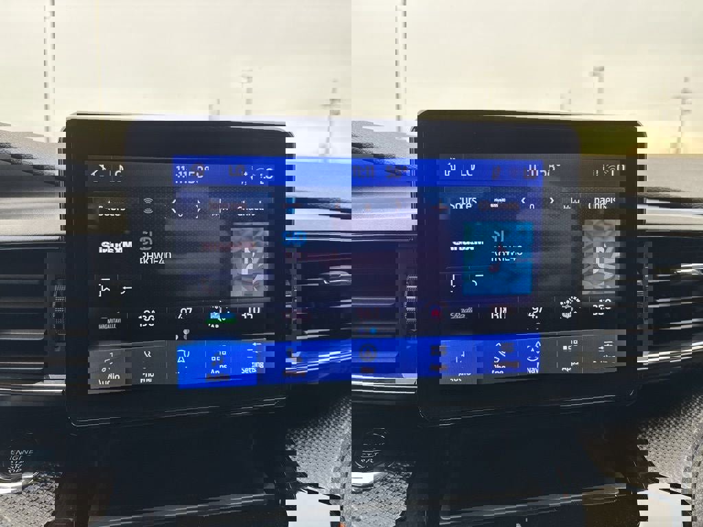 Used 2024 Ford Explorer ST-Line w/ Class IV Trailer Tow Package image 13