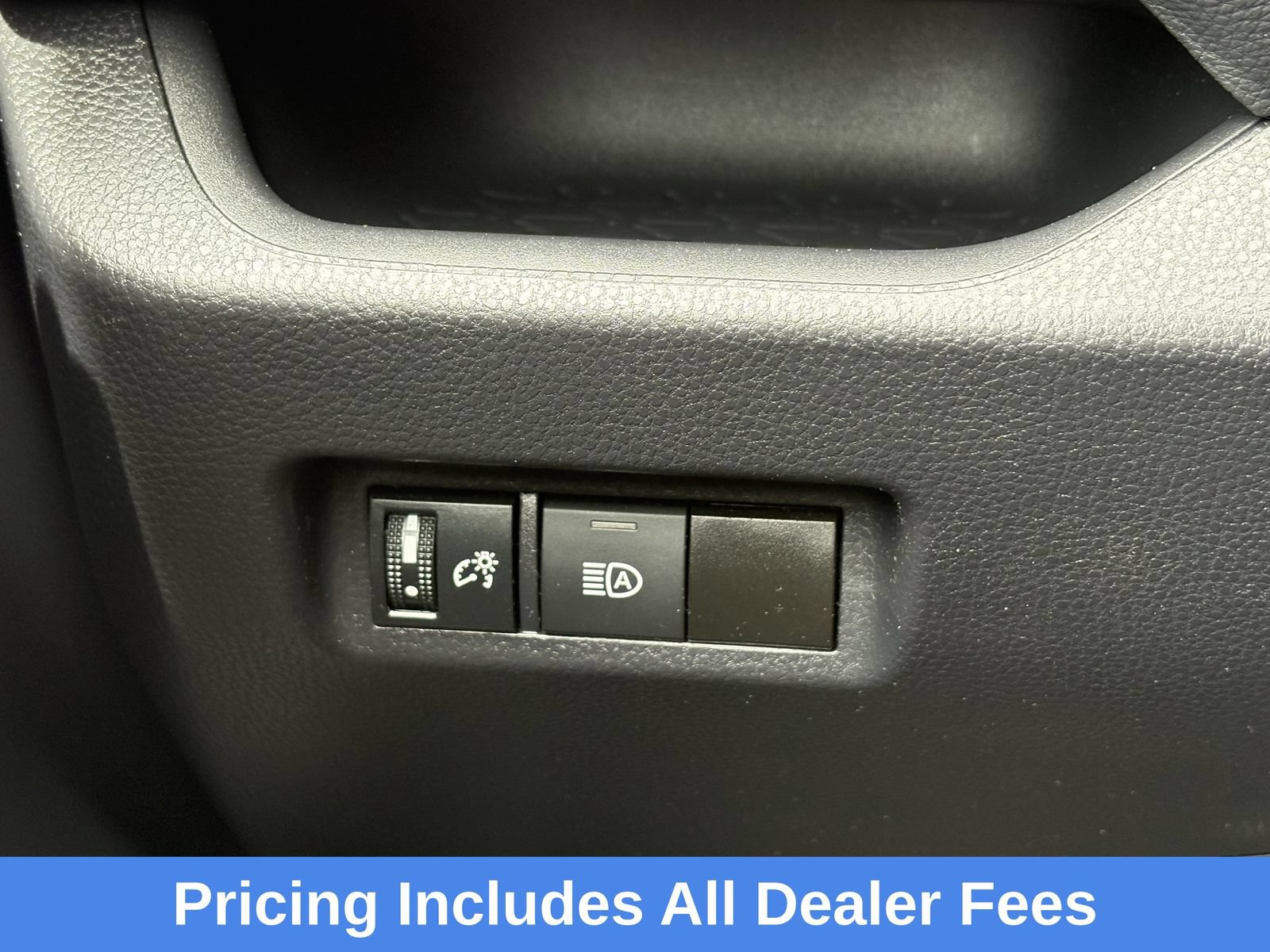 Used 2024 Toyota RAV4 LE FWD image 24