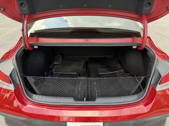 Used 2025 Hyundai Elantra Sport FWD image 34
