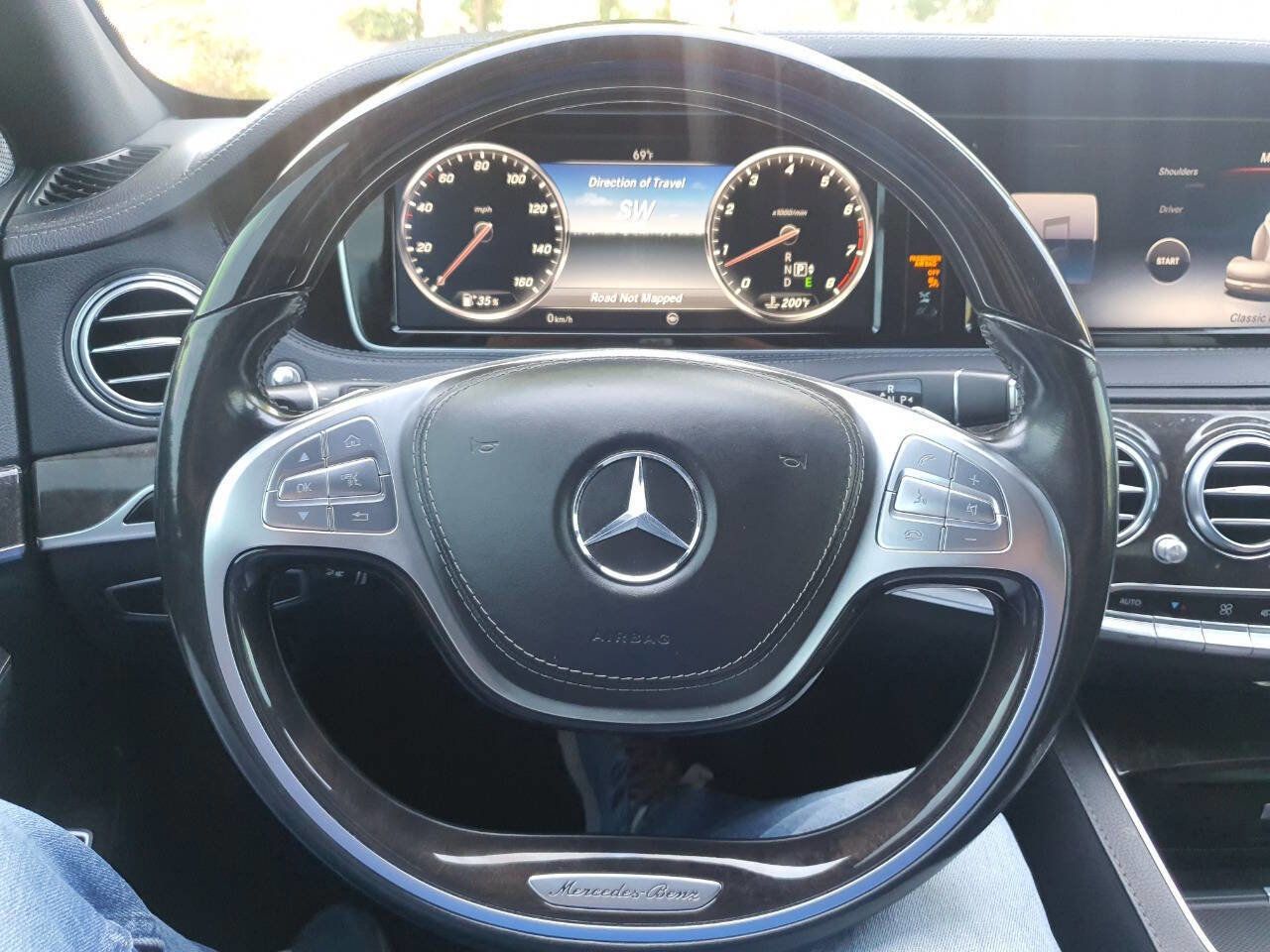 Used 2017 Mercedes-Benz S 550 4MATIC Sedan image 48