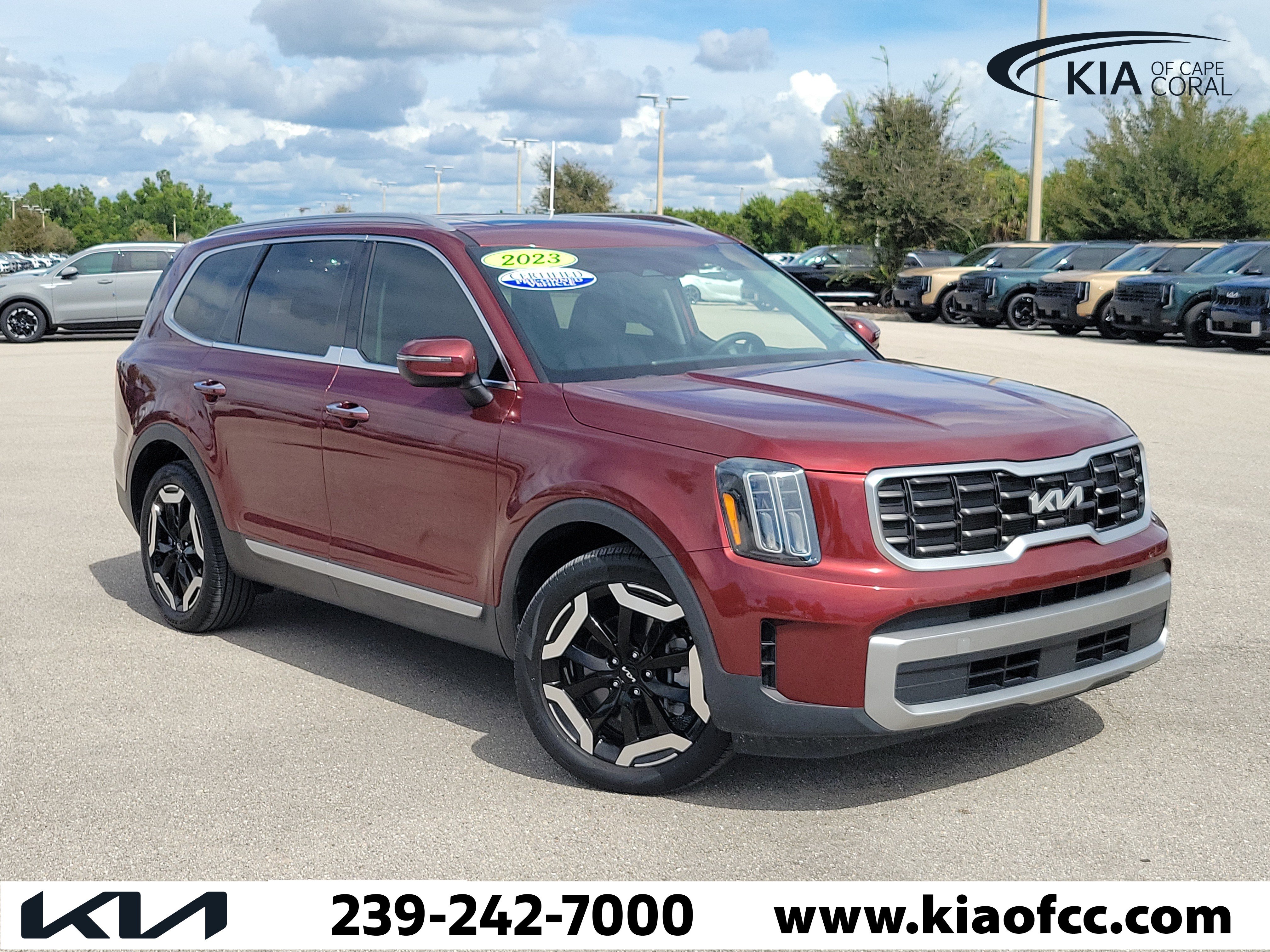 Certified 2023 Kia Telluride S w/ S Sunroof Package AWD/4WD image 1