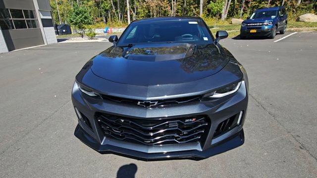 Used 2017 Chevrolet Camaro ZL1 image 3
