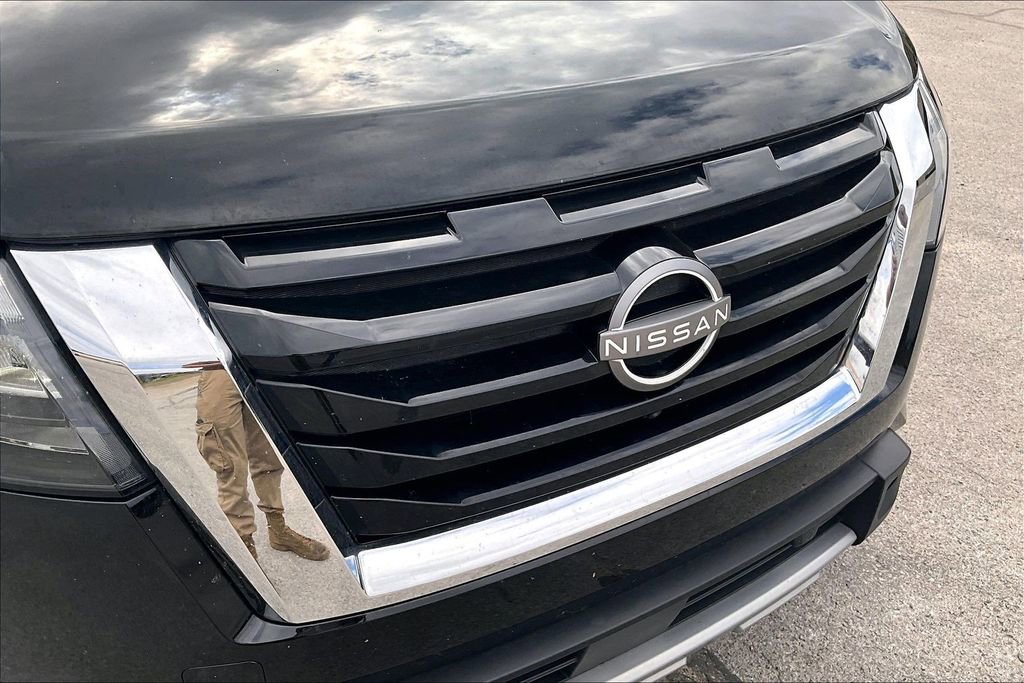 Used 2025 Nissan Pathfinder SL image 31
