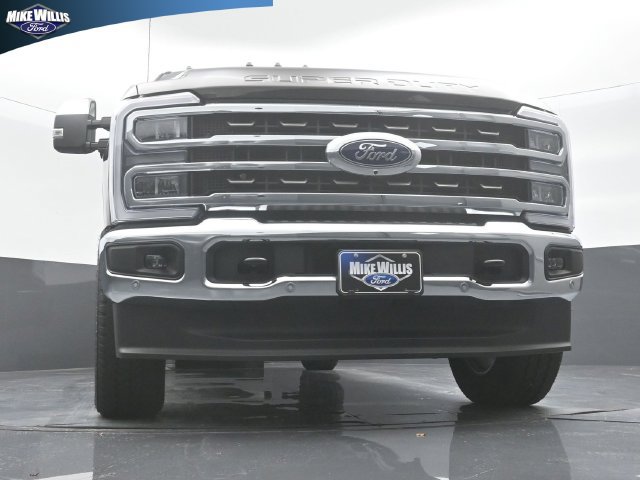 Used 2025 Ford F250 King Ranch w/ Chrome Package AWD/4WD image 18