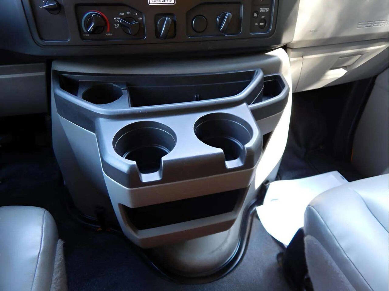 Used 2019 Ford E-350 and Econoline 350 Super Duty image 22