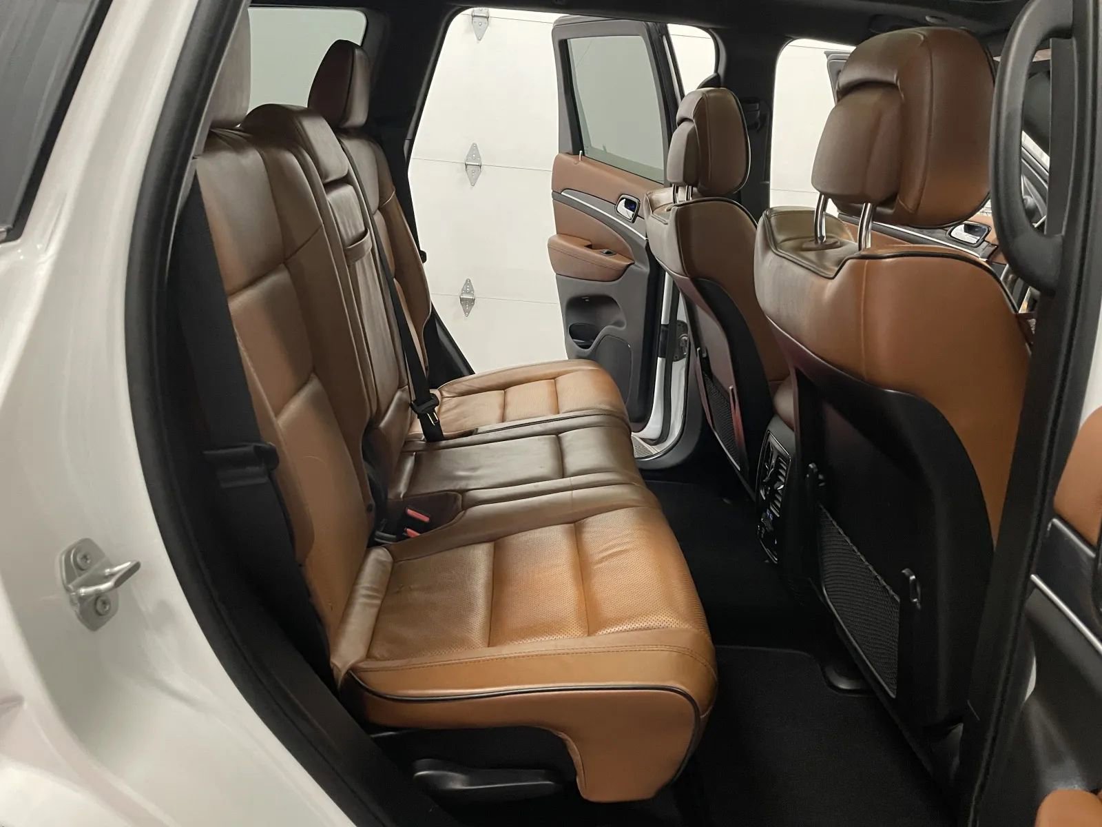 Used 2020 Jeep Grand Cherokee Overland image 44