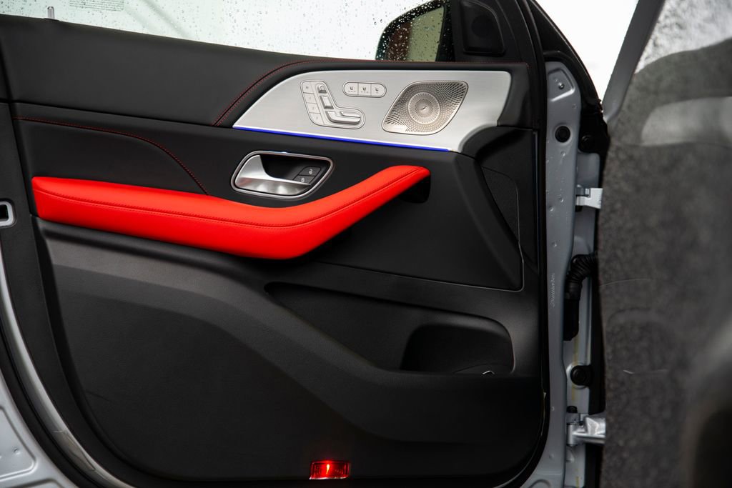 New 2026 Mercedes-Benz GLE 53 AMG 4MATIC image 9