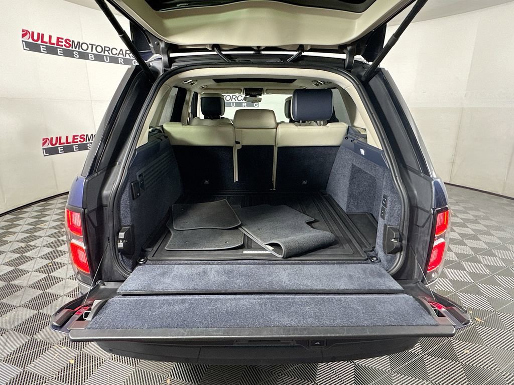 Used 2019 Land Rover Range Rover Supercharged image 29