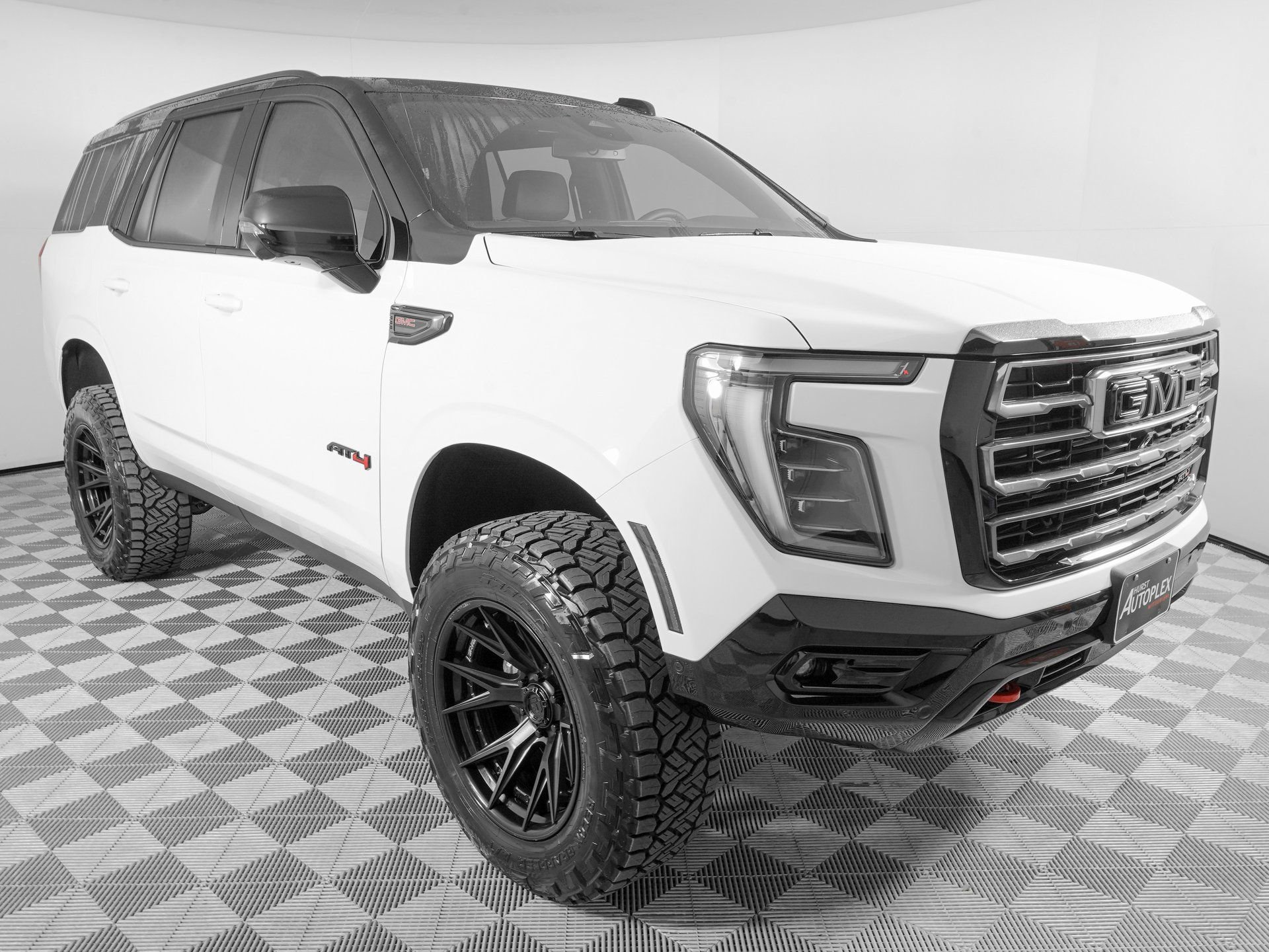 Used 2026 GMC Yukon AT4 image 4