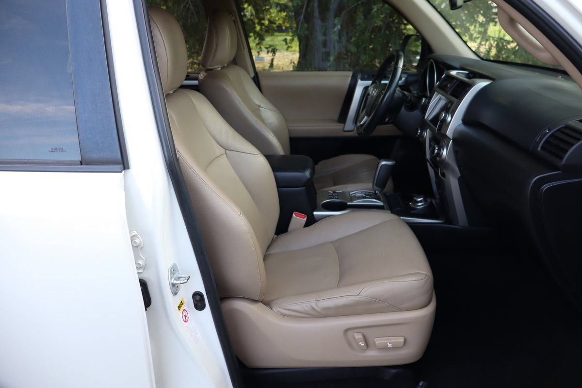Used 2011 Toyota 4Runner Limited AWD/4WD image 24