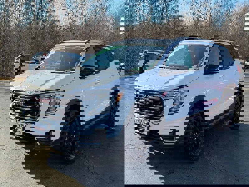 Used 2022 GMC Terrain AT4 w/ Infotainment Package II image 8