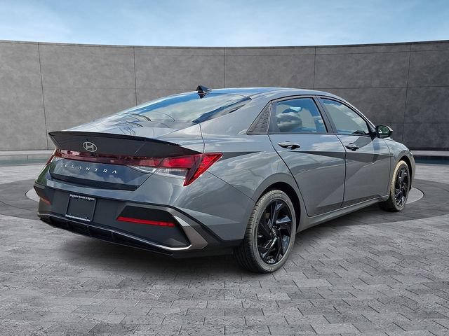 New 2026 Hyundai Elantra SEL Sport FWD image 7