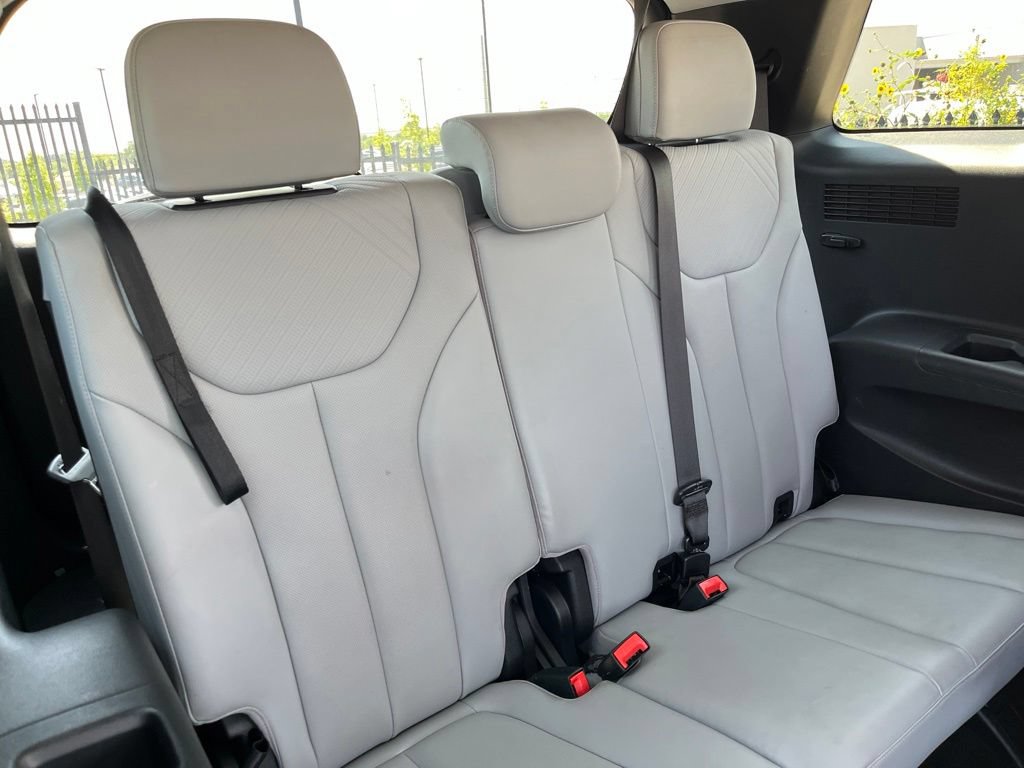 Used 2025 Hyundai Palisade SEL FWD image 26
