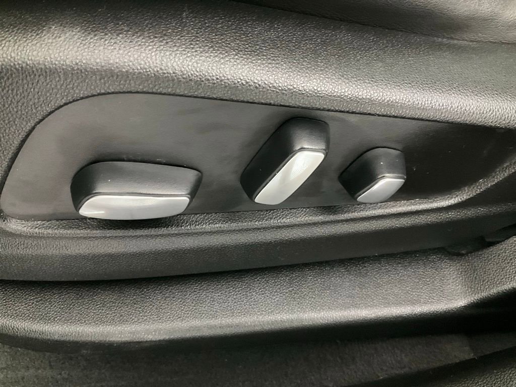 Used 2019 Cadillac XT5 Luxury image 21