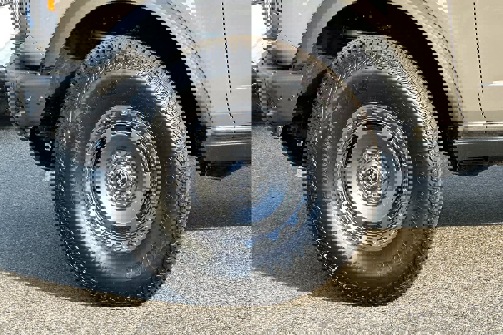 New 2025 Ford Bronco Badlands image 28