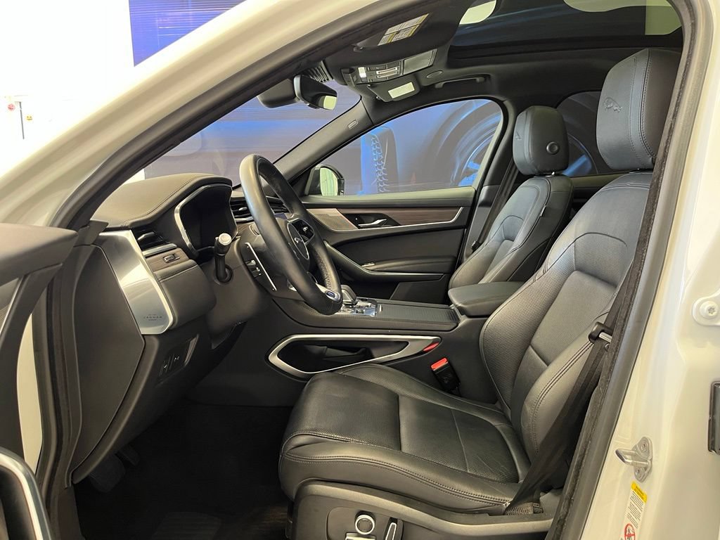 Used 2021 Jaguar F-PACE S AWD/4WD image 2