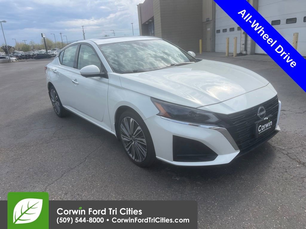 Used 2023 Nissan Altima 2.5 SL image 1