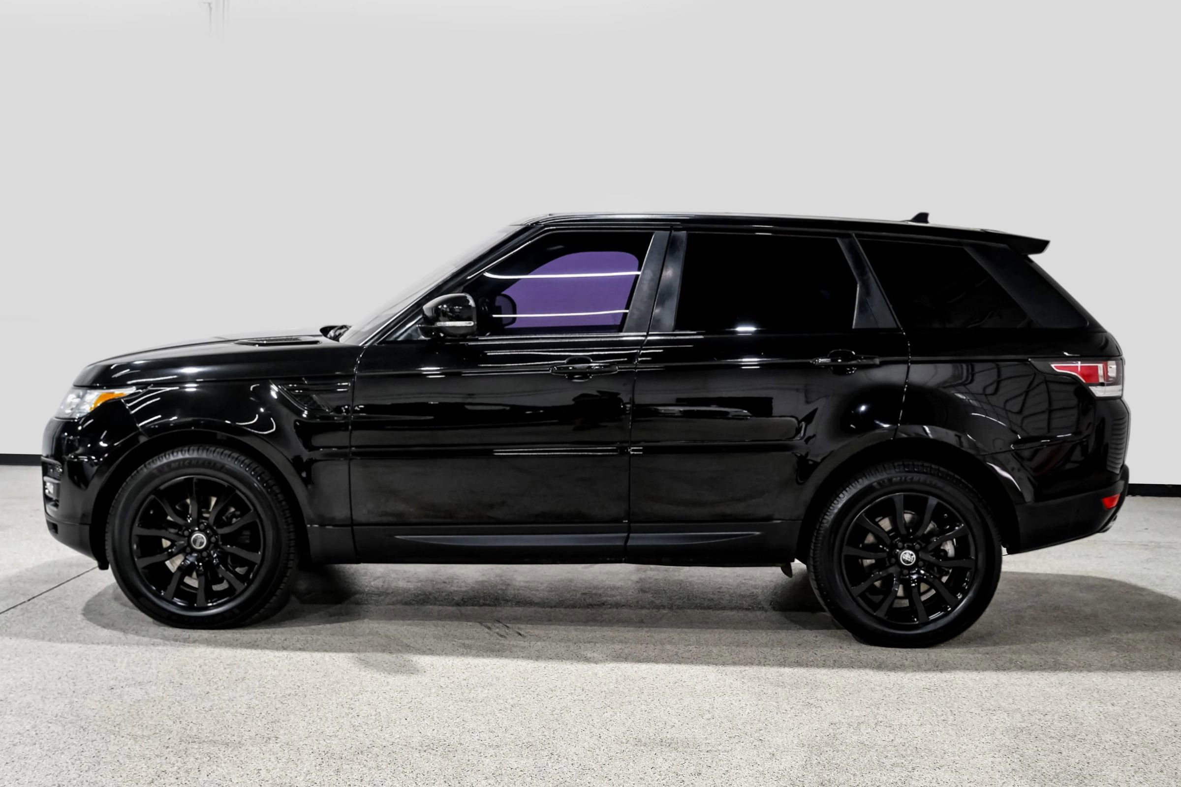 Used 2016 Land Rover Range Rover Sport HSE AWD/4WD image 9