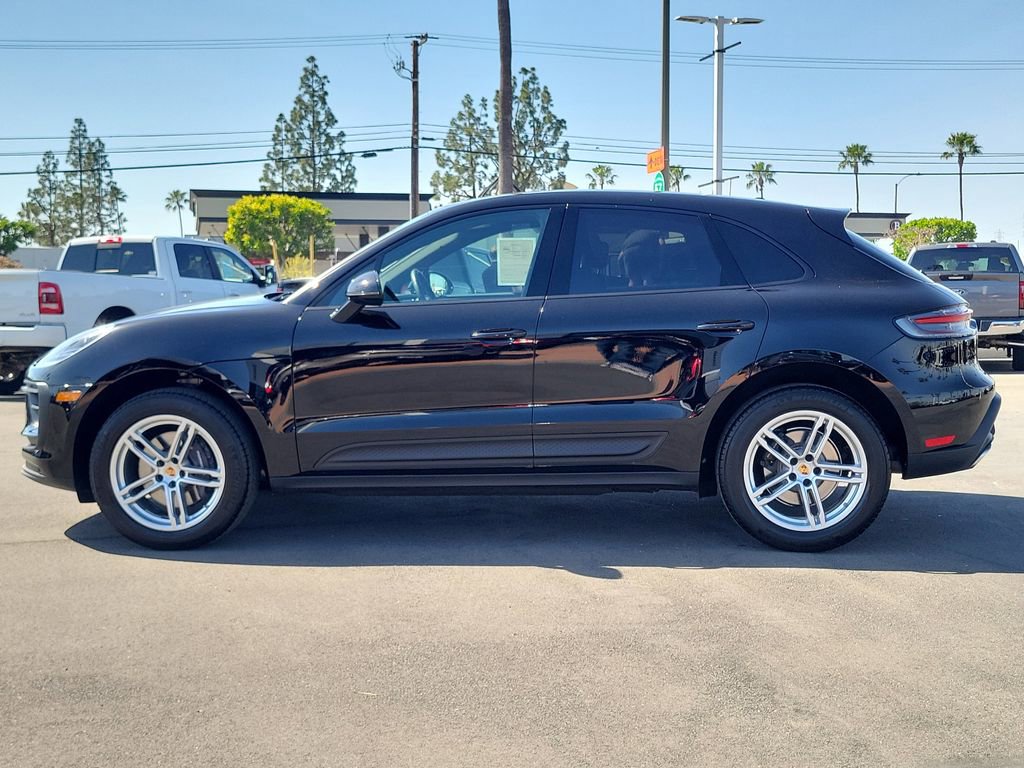 Used 2023 Porsche Macan Turbo AWD/4WD image 27