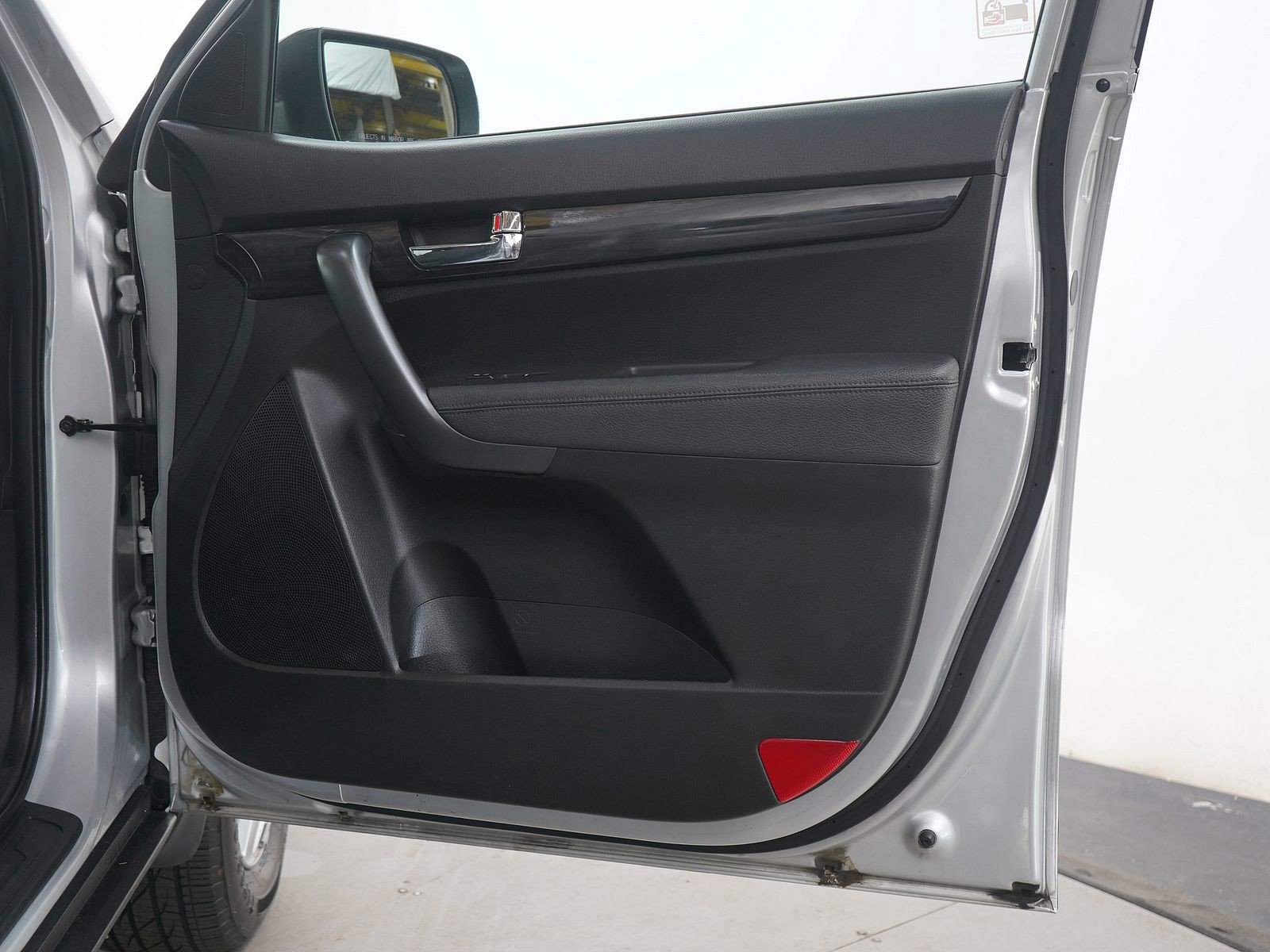 Used 2013 Kia Sorento LX w/ Convenience Pkg image 9