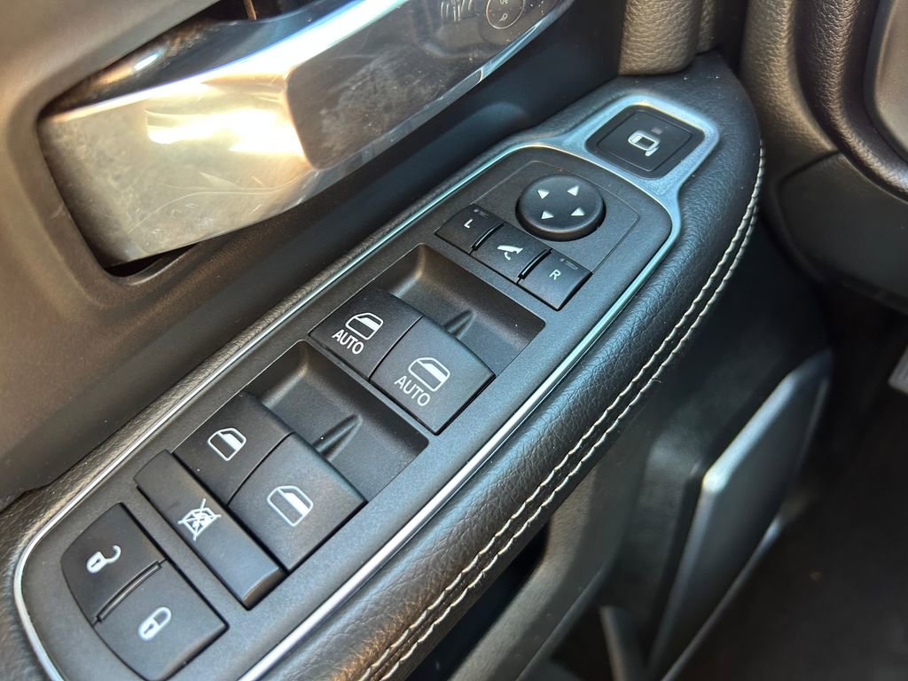 Certified 2022 RAM 2500 Laramie image 21
