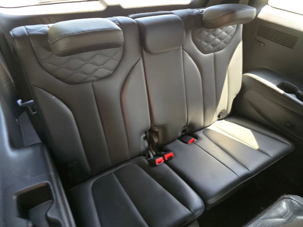 Used 2020 Hyundai Palisade Limited image 18