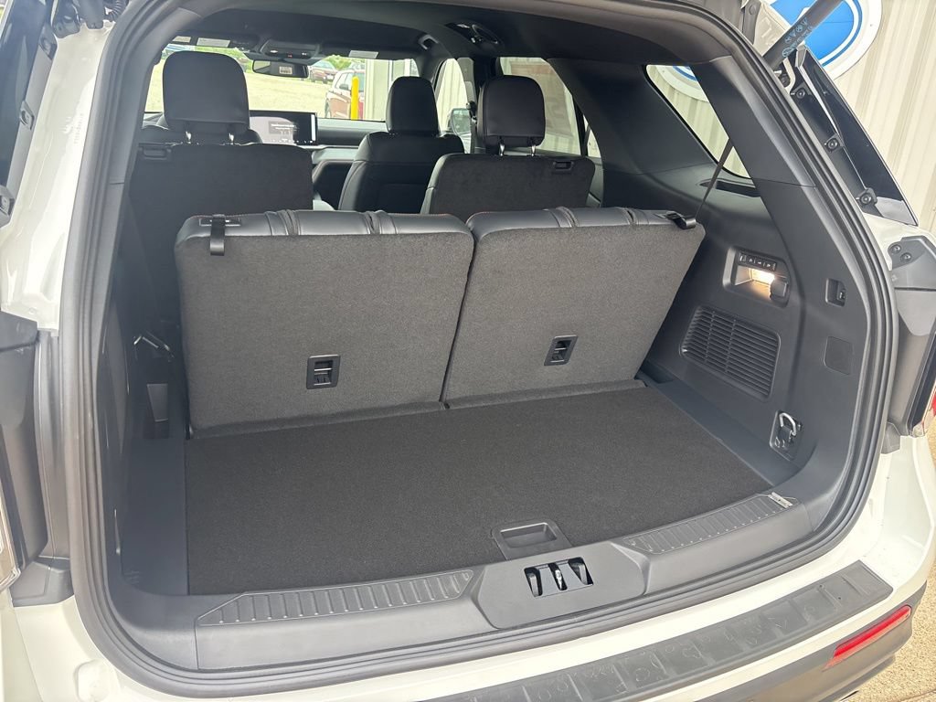 New 2026 Ford Explorer ST AWD/4WD image 33