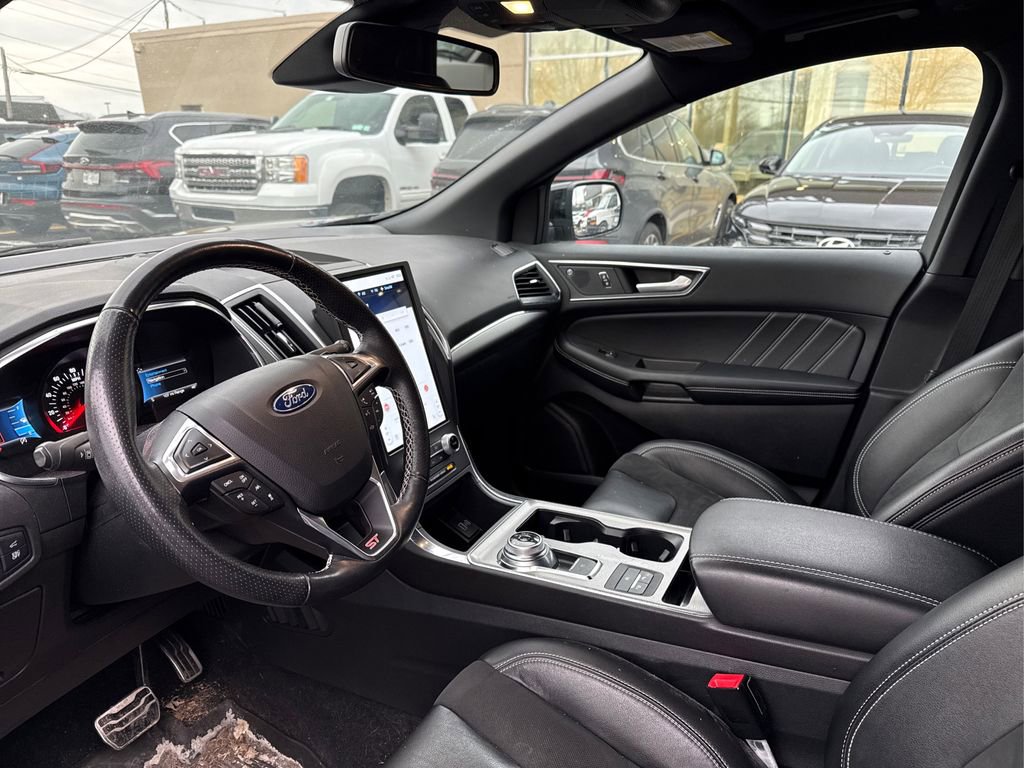 Used 2021 Ford Edge ST w/ Equipment Group 401A image 11
