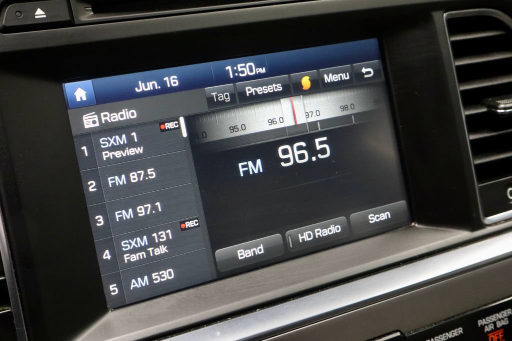 Used 2017 Hyundai Sonata Limited FWD image 3
