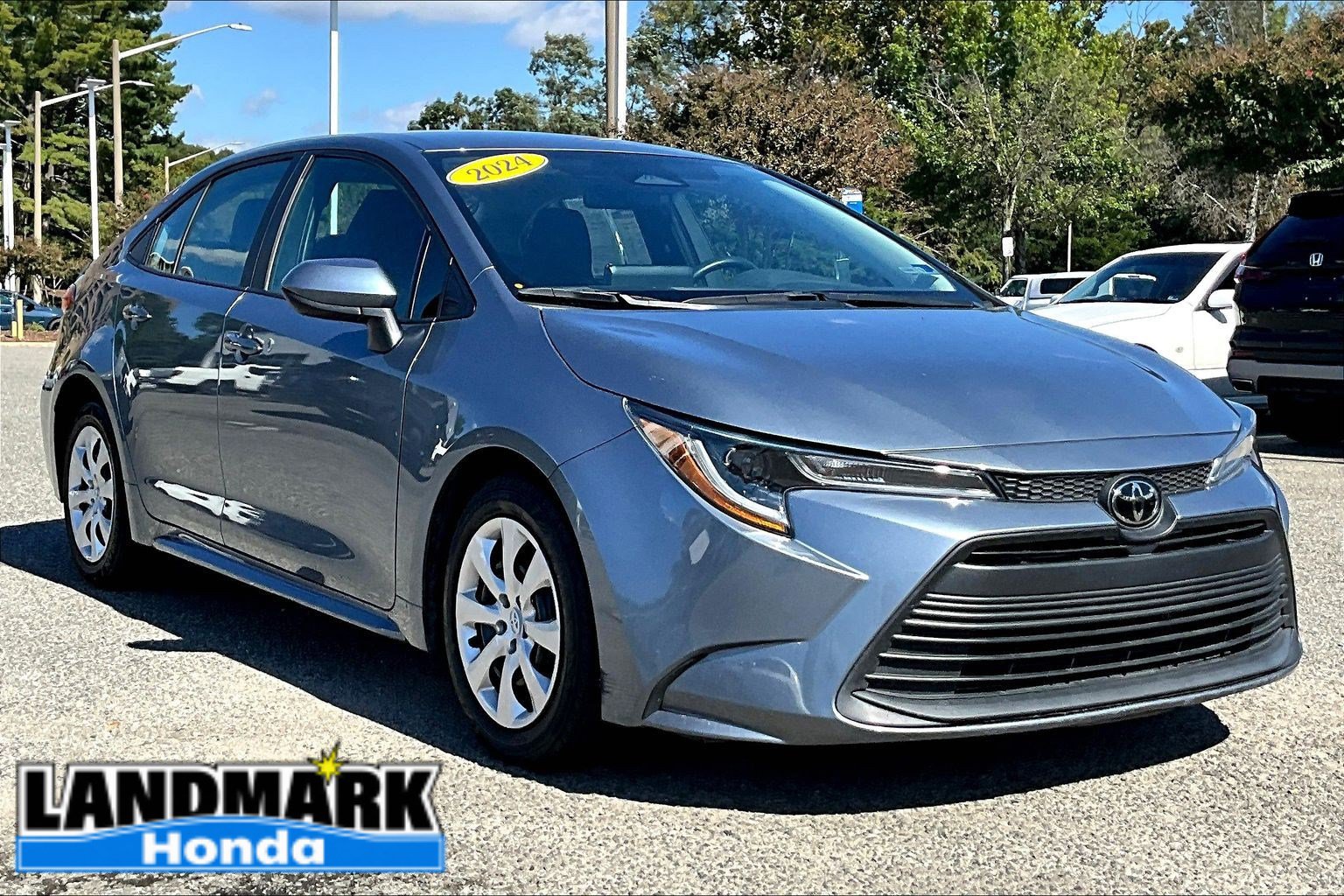 Used 2024 Toyota Corolla LE FWD image 11