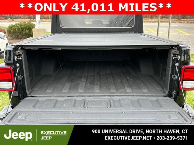 Certified 2021 Jeep Gladiator Willys image 25