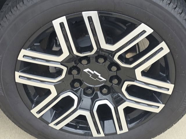 New 2026 Chevrolet Silverado EV LT image 10