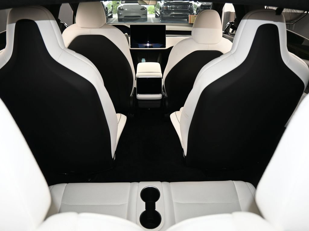 Used 2022 Tesla Model X Plaid image 32