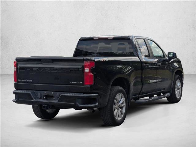 Used 2020 Chevrolet Silverado 1500 Custom w/ Custom Value Package AWD/4WD image 5