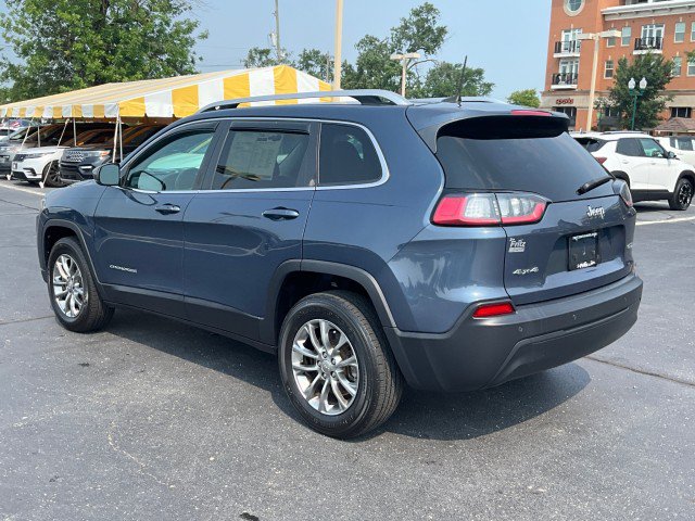 Used 2020 Jeep Cherokee Latitude Plus w/ Cold Weather Group AWD/4WD image 5