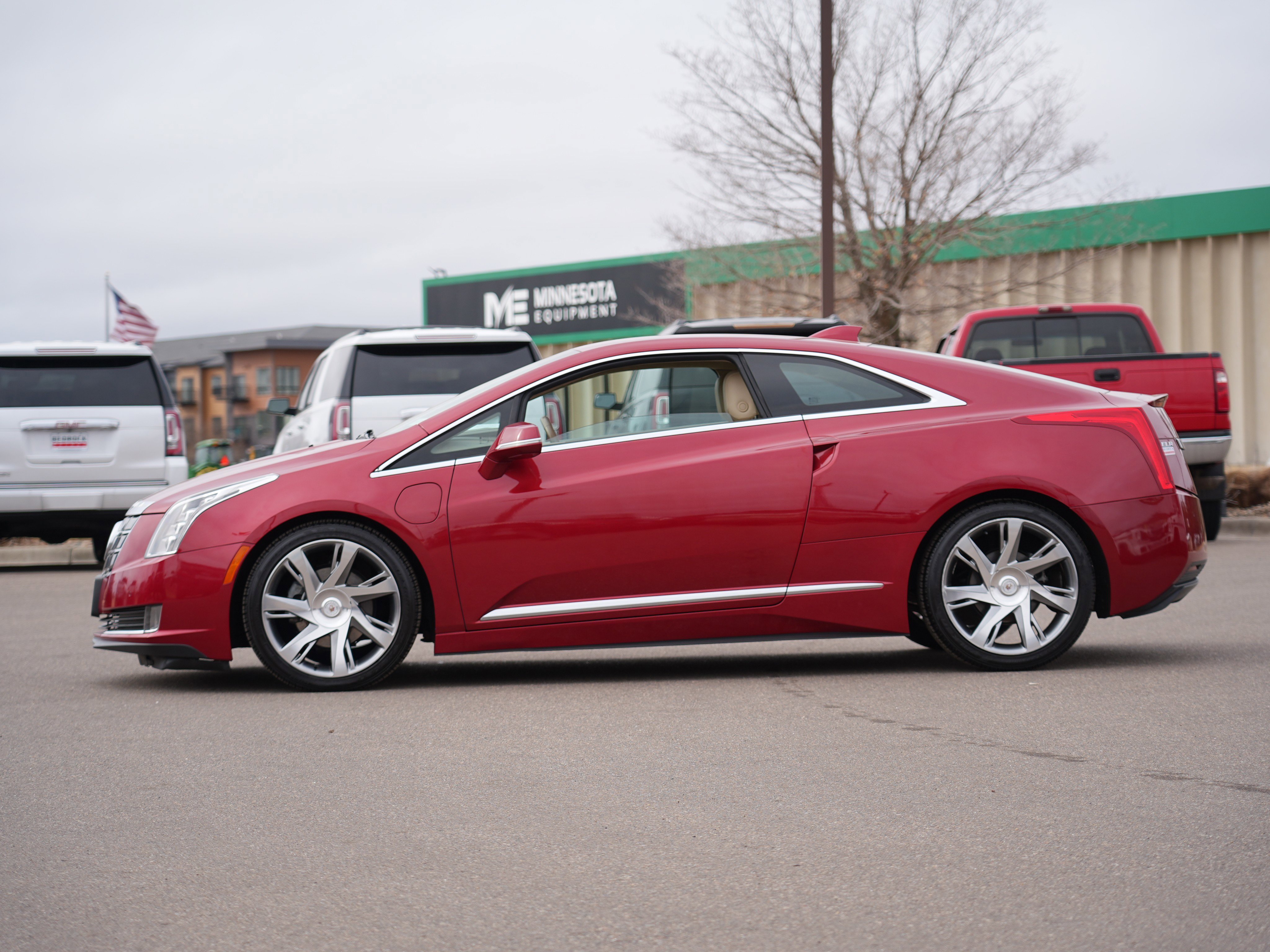 Used 2014 Cadillac ELR w/ Luxury Package image 6