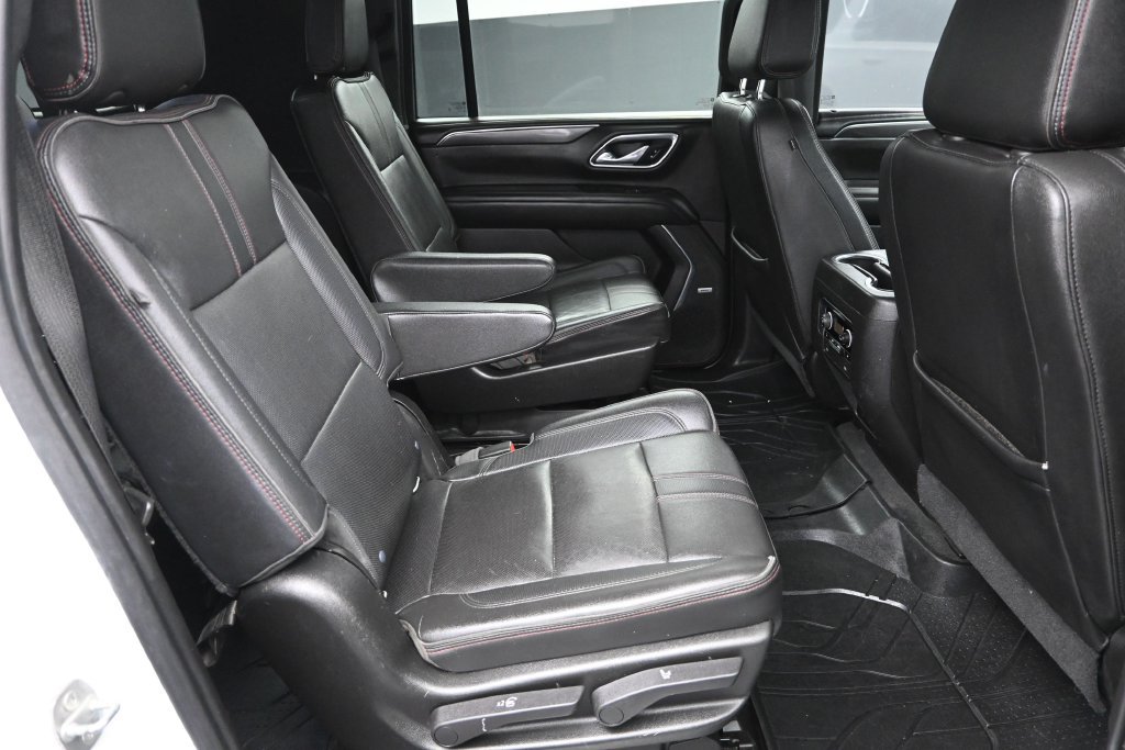 Used 2021 Chevrolet Suburban RST w/ Luxury Package AWD/4WD image 39