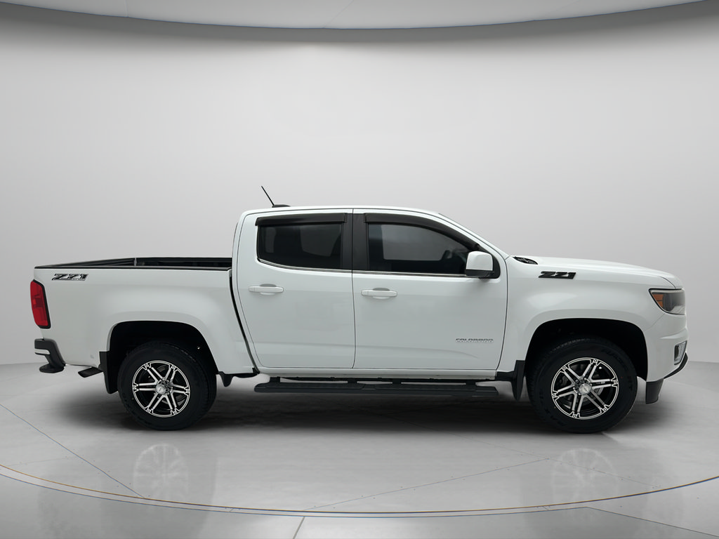 Used 2018 Chevrolet Colorado LT w/ LT Convenience Package AWD/4WD image 4